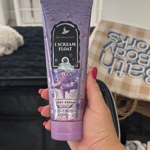 Bath & Body Works I Scream Float Body Cream - Lavender